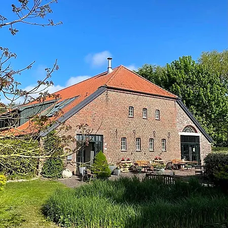 Nakuk Und Restaurant *